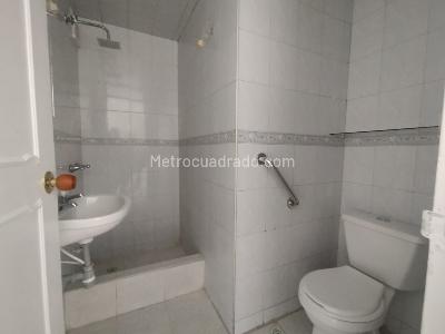 Apartamento en arriendo en Pablo Vi, Bogotá · foto 4 de 11