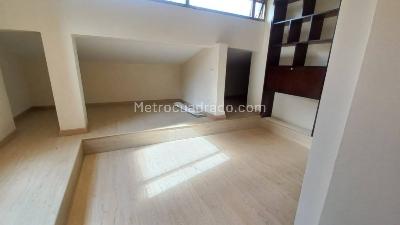 Apartamento de 1 alcoba en arriendo en Polo Club, Bogotá, 58 m² · foto 3 de 6