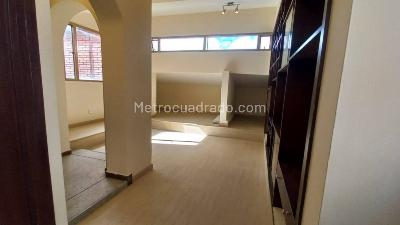 Apartamento de 1 alcoba en arriendo en Polo Club, Bogotá, 58 m² · foto 4 de 6