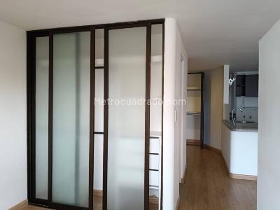 Apartamento de 1 alcoba en arriendo en Chapinero, Bogotá, 46 m² · foto 2 de 8