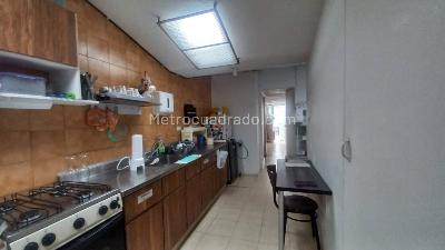 Casa de 5 alcobas en venta en El Contador, Bogotá, 392 m² · foto 15 de 20