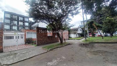 Casa de 5 alcobas en venta en El Contador, Bogotá, 392 m² · foto 2 de 20