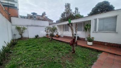 Casa de 5 alcobas en venta en El Contador, Bogotá, 392 m² · foto 3 de 20