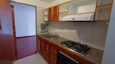 Apartamento de 3 alcobas en arriendo en Victoria Norte, Bogotá, 78 m² · foto 3 de 10