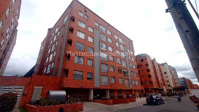 Apartamento de 3 alcobas en arriendo en Victoria Norte, Bogotá, 78 m² · foto 7 de 10