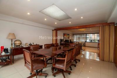 Casa de 5 alcobas en arriendo en Lago Gaitan, Bogotá, 250 m² · foto 15 de 20