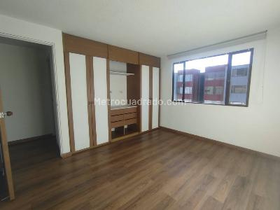 Apartamento de 3 alcobas en arriendo en Usatama, Bogotá, 74 m² · foto 12 de 12