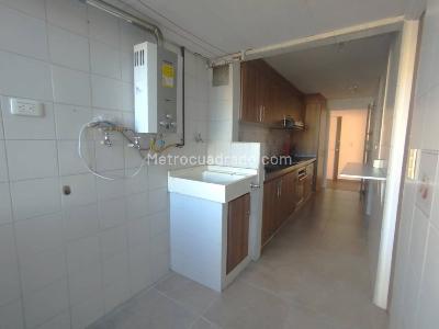 Apartamento de 3 alcobas en arriendo en Usatama, Bogotá, 74 m² · foto 4 de 12