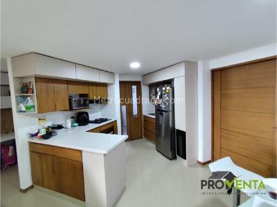 Apartamento de 3 alcobas en venta en Las Lomitas, Sabaneta, 99 m² · foto 5 de 12