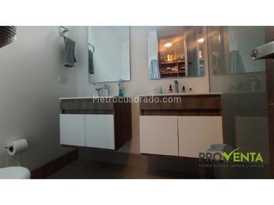 Apartamento de 4 alcobas en venta en Loma De Las Brujas, Envigado, 205 m² · foto 17 de 18