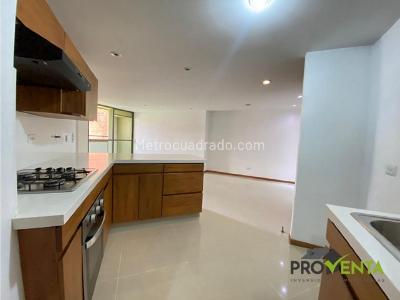 Apartamento de 3 alcobas en venta en Las Lomitas, Sabaneta, 100 m² · foto 2 de 15
