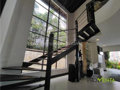 Casa de 3 alcobas en venta en La Doctora, Sabaneta, 350 m² · foto 11 de 20