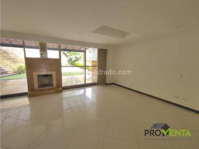 Casa de 3 alcobas en venta en Las Lomitas, Sabaneta, 300 m² · foto 2 de 20