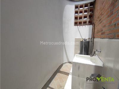 Casa de 3 alcobas en venta en Las Lomitas, Sabaneta, 300 m² · foto 6 de 20