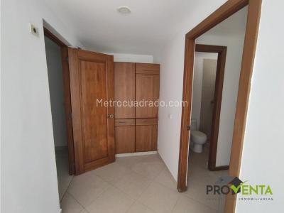 Casa de 3 alcobas en venta en Las Lomitas, Sabaneta, 300 m² · foto 7 de 20