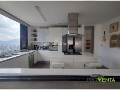 Apartamento de 3 alcobas en venta en Los Balsos, Medellín, 330 m² · foto 4 de 17
