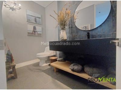 Apartamento de 3 alcobas en venta en Los Balsos, Medellín, 330 m² · foto 11 de 17