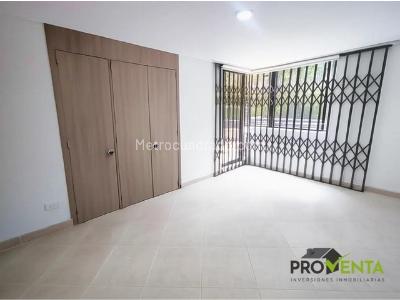 Apartamento de 4 alcobas en venta en Las Lomas, Medellín, 210 m² · foto 9 de 18