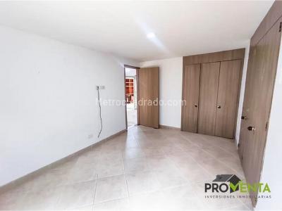 Apartamento de 4 alcobas en venta en Las Lomas, Medellín, 210 m² · foto 15 de 18