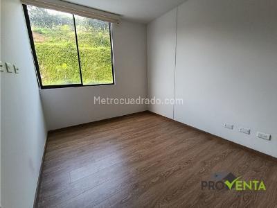 Apartamento de 3 alcobas en venta en El Trianon, Envigado, 85 m² · foto 8 de 16