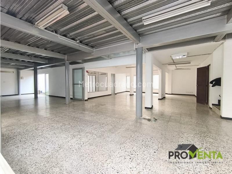 Lote en Venta, Avenida Las Vegas, Medellín - Más