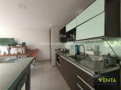 Apartamento en venta en Loma Del Barro, Envigado · foto 5 de 18