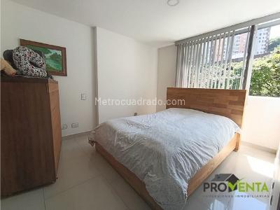 Apartamento en venta en Loma Del Barro, Envigado · foto 15 de 18