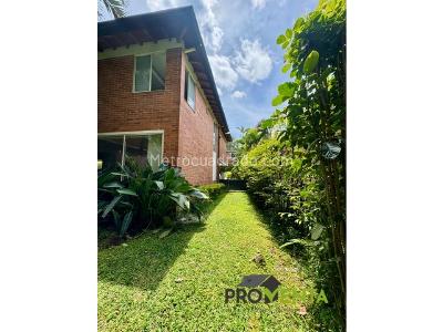 Casa de 3 alcobas en venta en Benedictinos, Envigado, 369 m² · foto 6 de 19