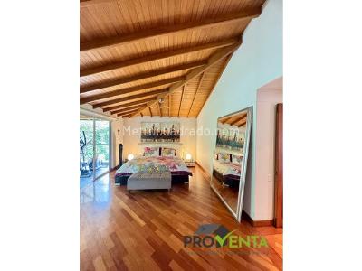 Casa de 3 alcobas en venta en Benedictinos, Envigado, 369 m² · foto 14 de 19
