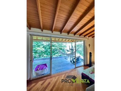 Casa de 3 alcobas en venta en Benedictinos, Envigado, 369 m² · foto 15 de 19