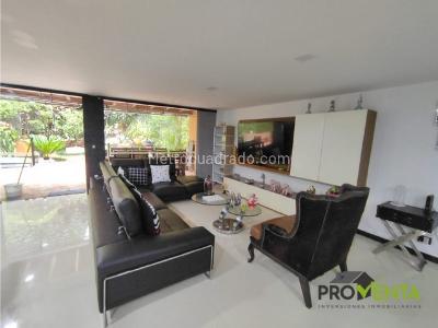 Casa en venta en Loma De Las Brujas, Envigado · foto 2 de 20
