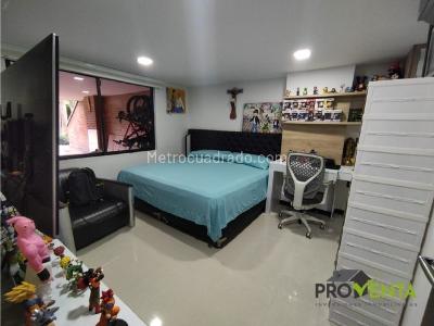 Casa en venta en Loma De Las Brujas, Envigado · foto 8 de 20