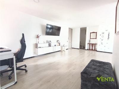 Apartamento de 3 alcobas en venta en Cumbres, Envigado, 140 m² · foto 3 de 16