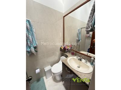 Casa de 3 alcobas en venta en Loma La Sebastiana, Envigado, 212 m² · foto 14 de 20