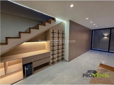 Casa de 3 alcobas en venta en El Porvenir, Rionegro, 245 m² · foto 3 de 17