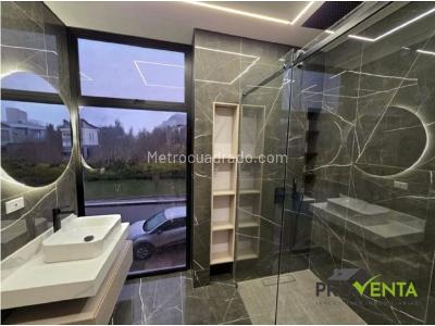 Casa de 3 alcobas en venta en El Porvenir, Rionegro, 245 m² · foto 17 de 17