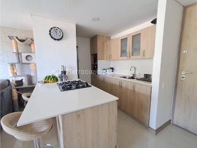 Apartamento de 5 alcobas en venta en Loma Del Esmeraldal, Envigado, 113 m² · foto 3 de 19