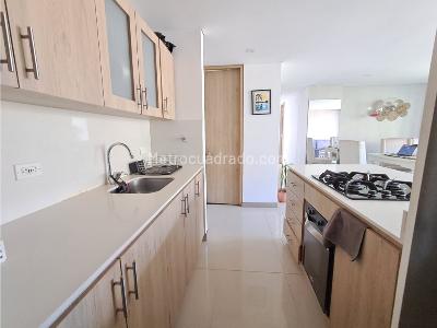 Apartamento de 5 alcobas en venta en Loma Del Esmeraldal, Envigado, 113 m² · foto 6 de 19