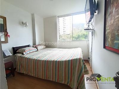 Apartamento en venta en Loma Del Esmeraldal, Envigado · foto 10 de 17