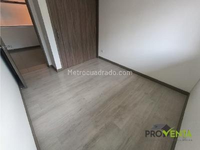 Apartamento de 3 alcobas en venta en San Jose, Sabaneta, 97 m² · foto 12 de 19