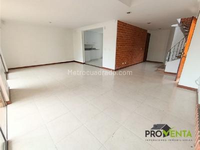 Casa de 5 alcobas en venta en Loma La Sebastiana, Envigado, 380 m² · foto 2 de 20