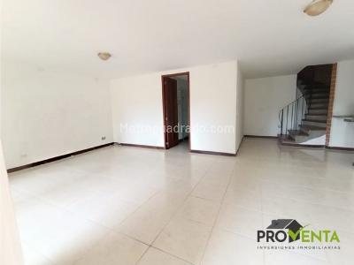 Casa de 5 alcobas en venta en Loma La Sebastiana, Envigado, 380 m² · foto 3 de 20