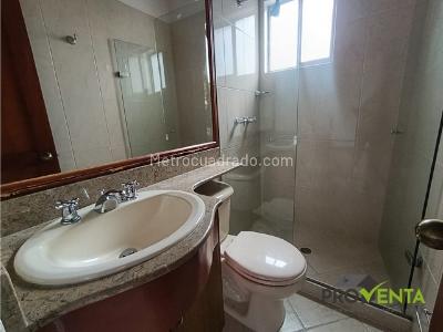 Casa de 5 alcobas en venta en Loma La Sebastiana, Envigado, 380 m² · foto 11 de 20