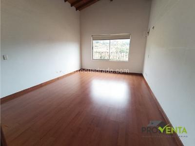 Casa de 5 alcobas en venta en Loma La Sebastiana, Envigado, 380 m² · foto 17 de 20
