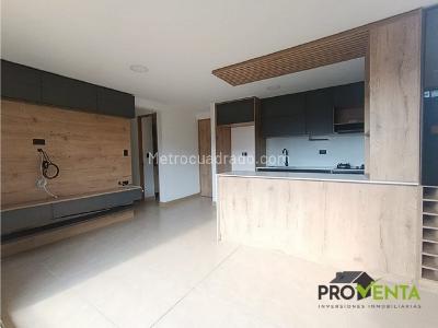 Apartamento de 3 alcobas en venta en San Remo, Sabaneta, 67 m² · foto 2 de 16