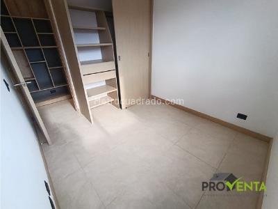 Apartamento de 3 alcobas en venta en San Remo, Sabaneta, 67 m² · foto 10 de 16