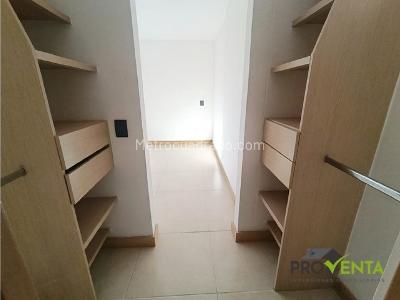 Apartamento de 3 alcobas en venta en San Remo, Sabaneta, 67 m² · foto 15 de 16