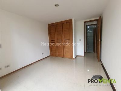 Apartamento de 2 alcobas en venta en Las Lomitas, Sabaneta, 102 m² · foto 8 de 14