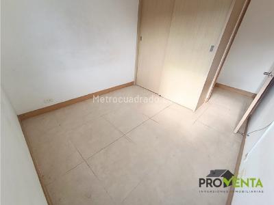 Apartamento de 3 alcobas en venta en San Remo, Sabaneta, 68 m² · foto 10 de 17