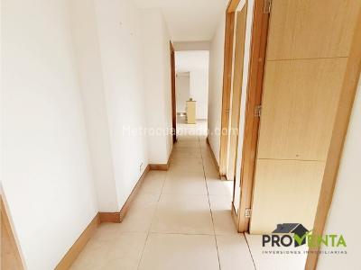 Apartamento de 3 alcobas en venta en San Remo, Sabaneta, 68 m² · foto 11 de 17